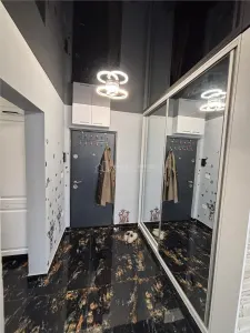 Apartamento 2 Dormitorios M17, Reformado con Calefacción por Suelo - foto 7