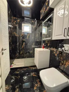 Apartamento 2 Dormitorios M17, Reformado con Calefacción por Suelo - foto 8