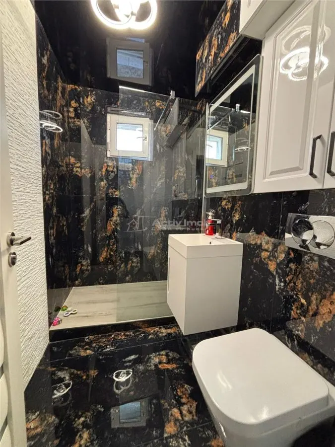 Apartamento 2 Dormitorios M17, Reformado con Calefacción por Suelo - foto 8