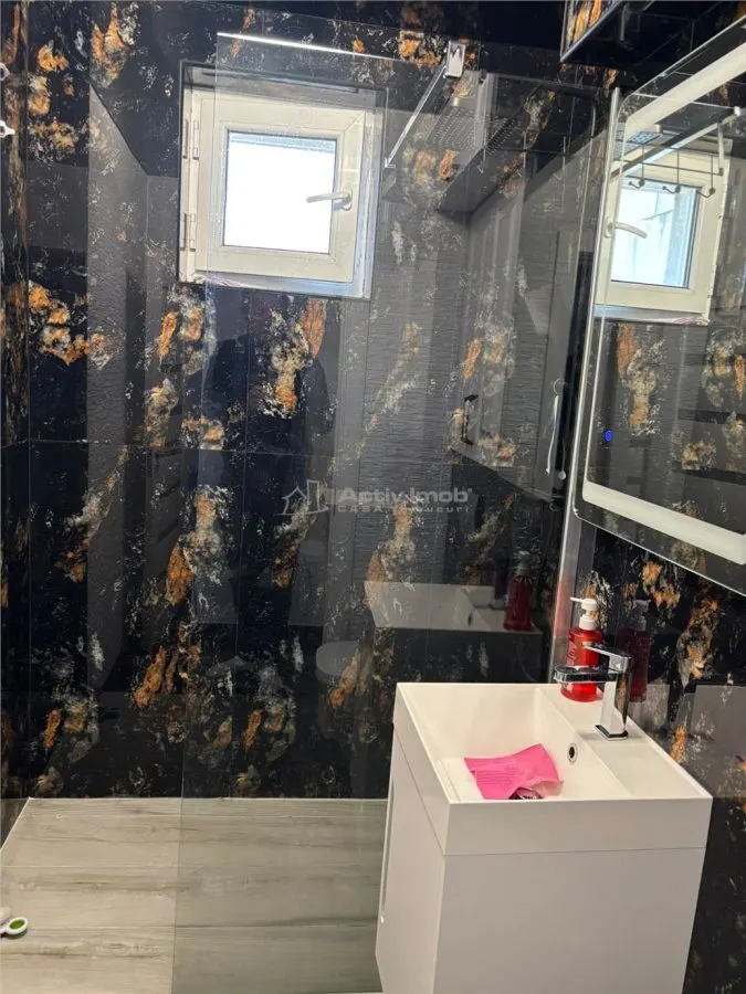 Apartamento 2 Dormitorios M17, Reformado con Calefacción por Suelo - foto 9