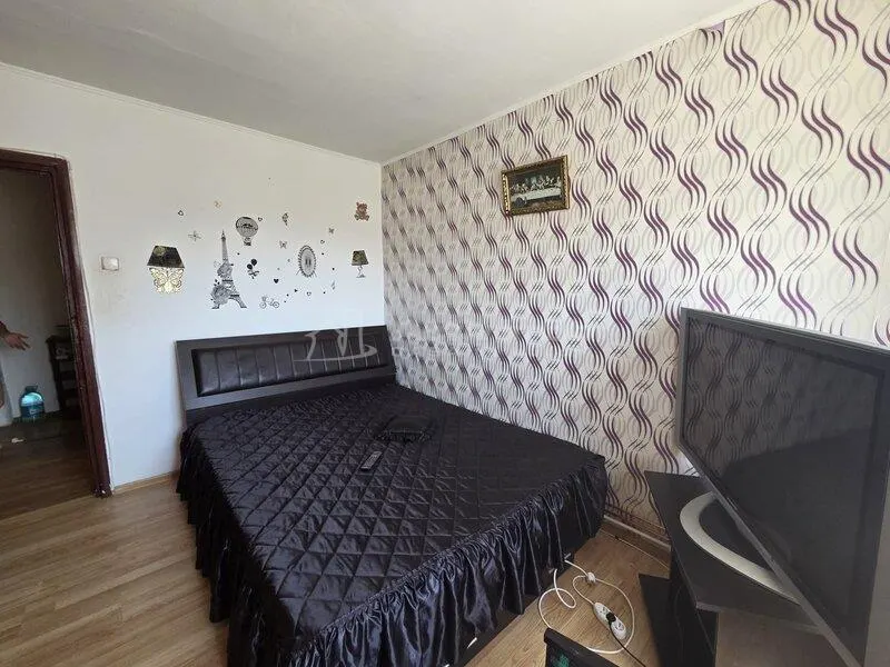Apartment with 2 bedrooms for sale 50 sqm in Ramnicu Valcea, Nord area - foto 7