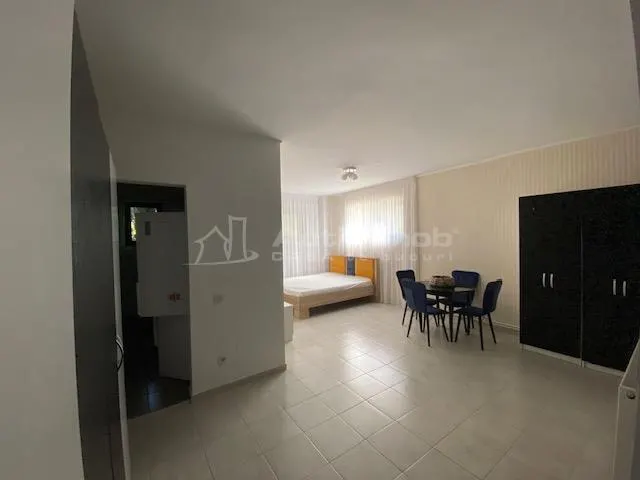 Studio Spacieux et Rénové à Sisesti, Entièrement Meublé - foto 1