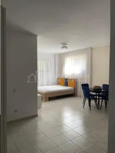 Studio Spacieux et Rénové à Sisesti, Entièrement Meublé - foto 15