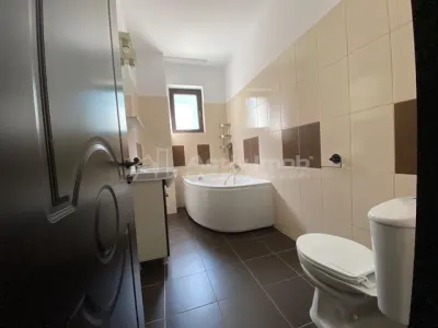 Studio Spacieux et Rénové à Sisesti, Entièrement Meublé - foto 6
