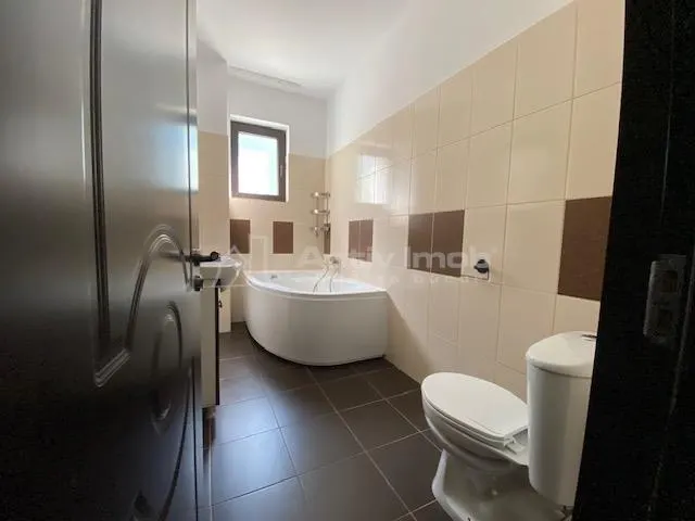 Studio Spacieux et Rénové à Sisesti, Entièrement Meublé - foto 7