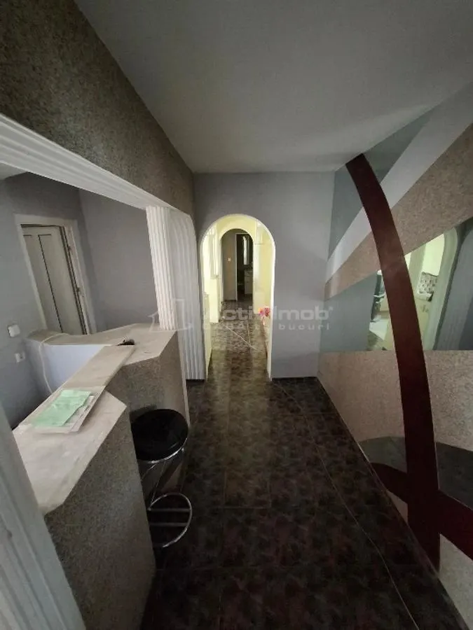 Appartement 4 Chambres Ostroveni, Bulevardul Tineretului, Ramnicu Valcea - foto 5