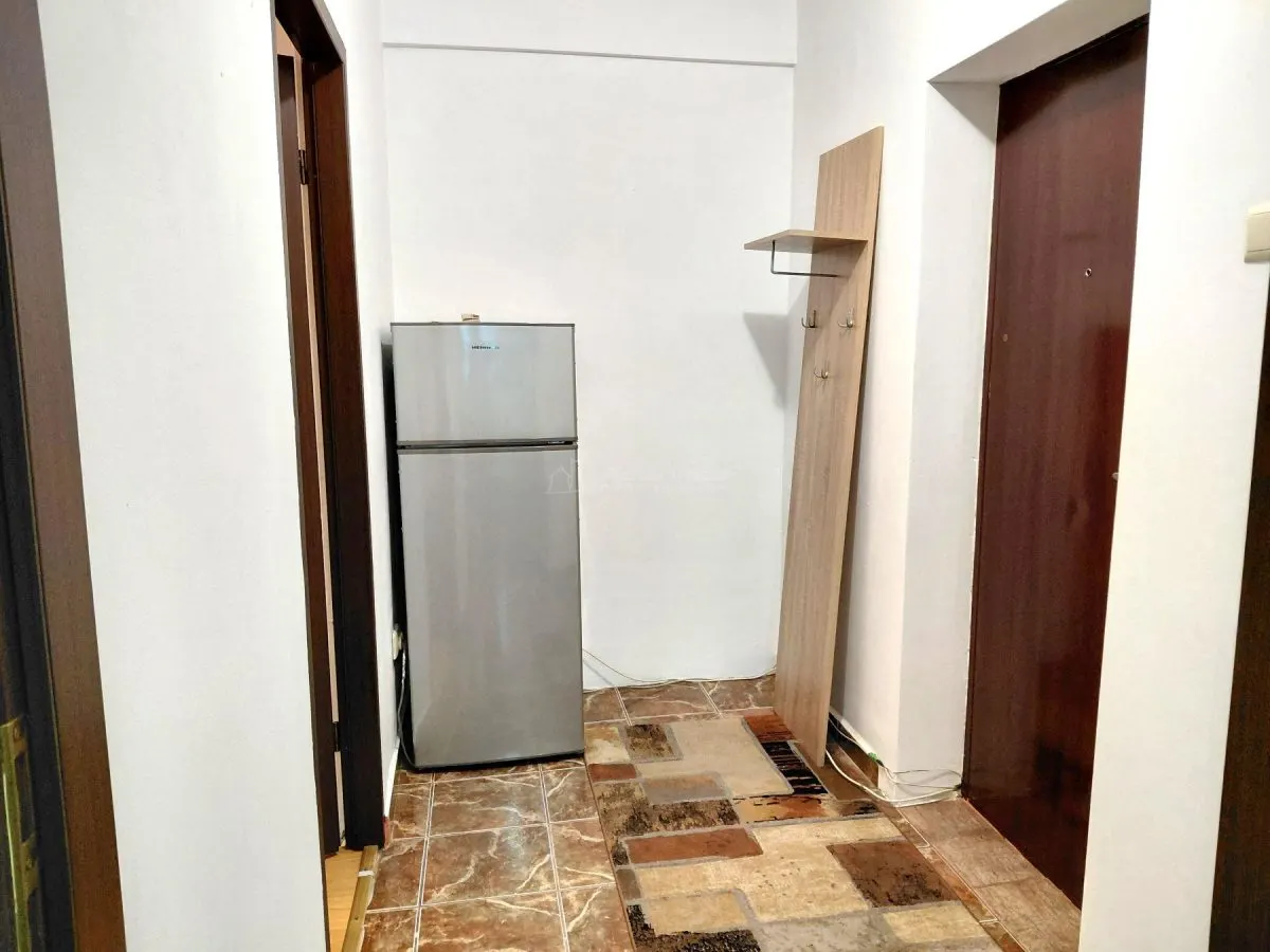Appartement Deux Chambres, Deuxième Étage, George Cosbuc près École 11 - foto 12