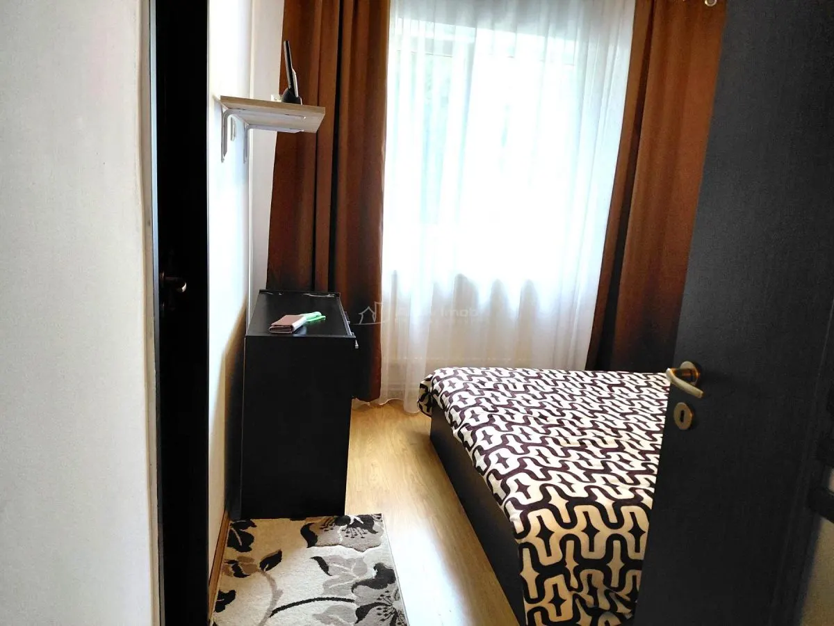 Appartement Deux Chambres, Deuxième Étage, George Cosbuc près École 11 - foto 5