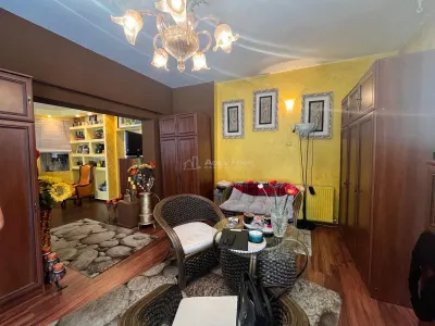 卢戈日，一楼独立屋，私人庭院，4房间，适合经营与住宅，市中心 - foto 2