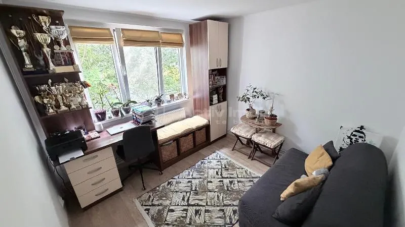 Apartment with 4 bedrooms for sale 81 sqm in Bucuresti, Drumul Taberei area - foto 10