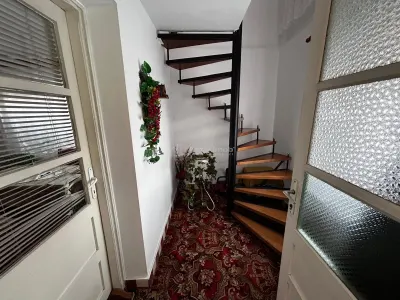 Bocsa Montana: Solid Three-Level House with Basement, Ground & First Floor - foto 13