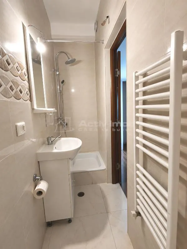 别墅出售 – Prelungirea Ghencea, Safirului – 185,000欧元 – 部分家具 - foto 19