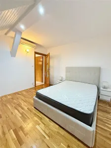 Appartement 1 Chambre - Cuza Voda - 3e Étage - foto 2