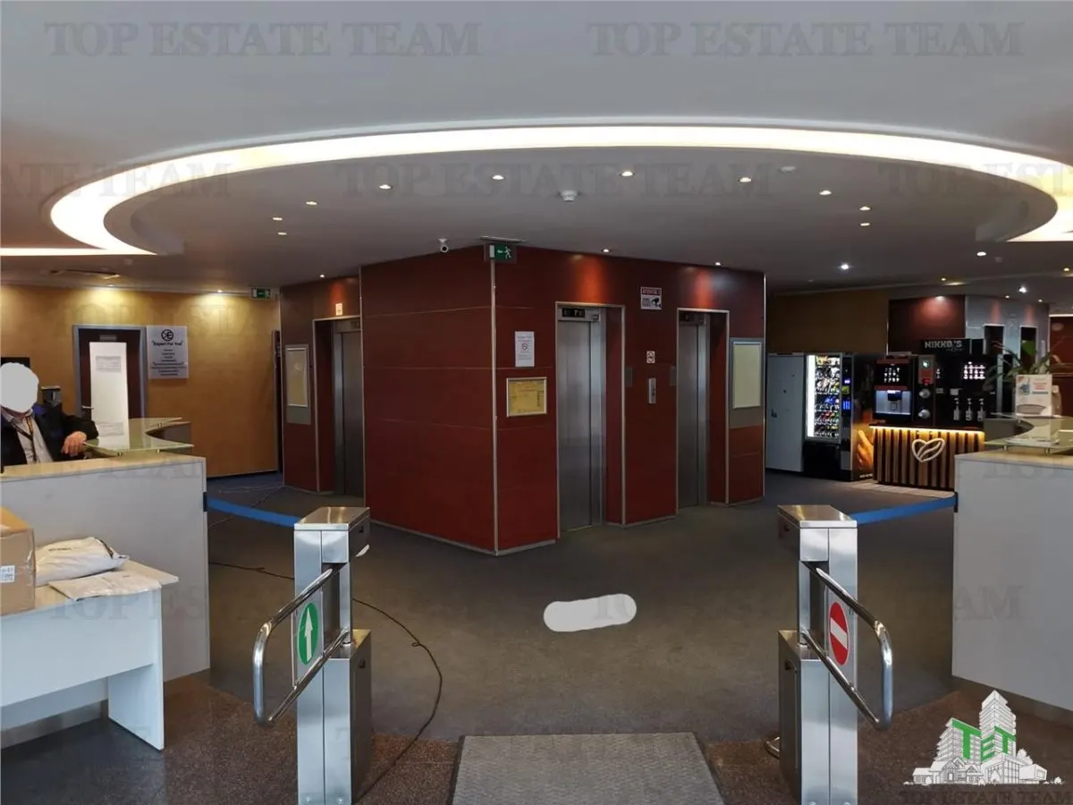 Office Building in Prime Central Location, Bucuresti - foto 1