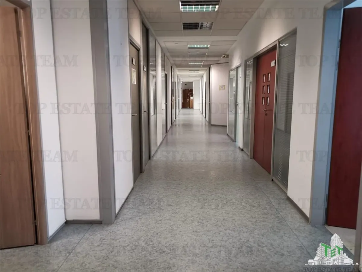 Office Building in Prime Central Location, Bucuresti - foto 4