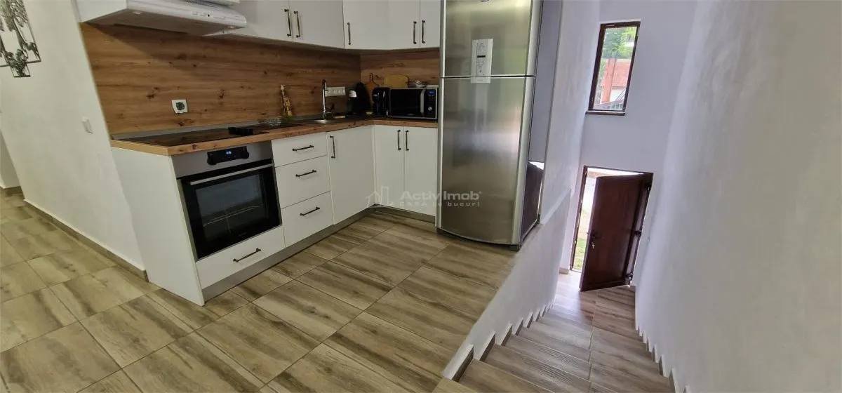 Valiug Villa Nueva con Casa de Huéspedes & Terreno 878 m² – Comisión Cero - foto 11
