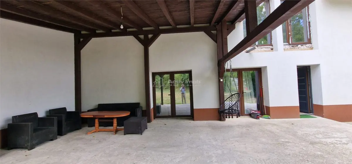Valiug Villa Nueva con Casa de Huéspedes & Terreno 878 m² – Comisión Cero - foto 14