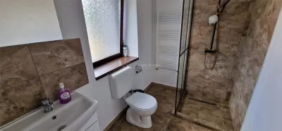 Valiug Villa Nueva con Casa de Huéspedes & Terreno 878 m² – Comisión Cero - foto 24