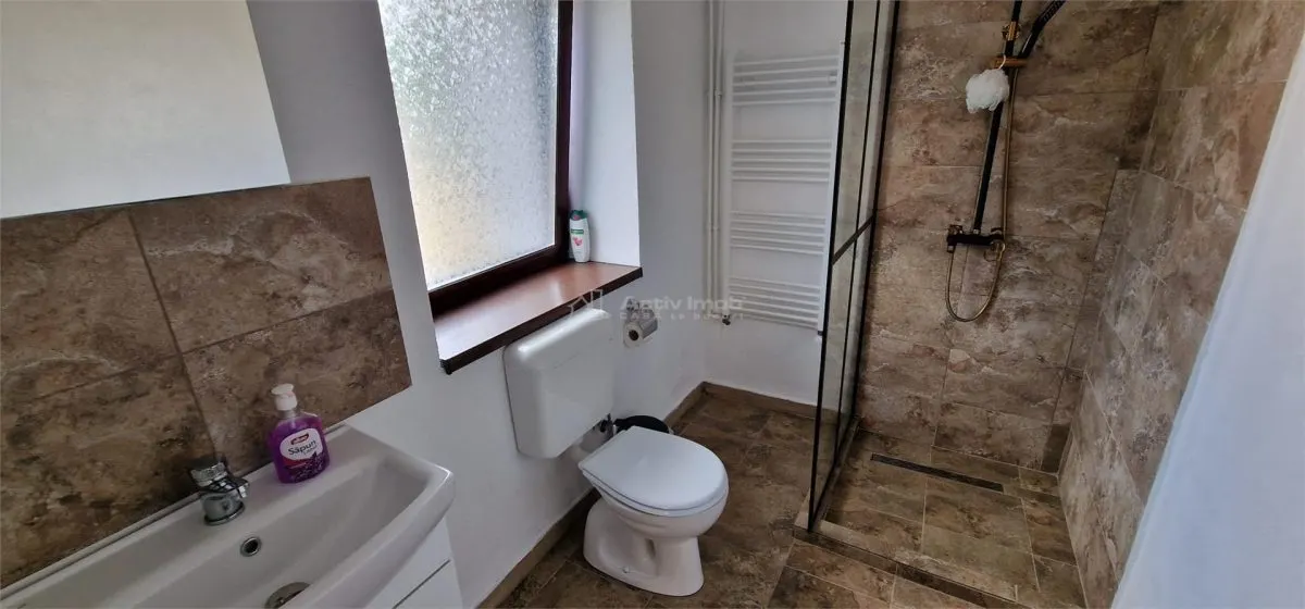 Valiug Villa Nueva con Casa de Huéspedes & Terreno 878 m² – Comisión Cero - foto 24