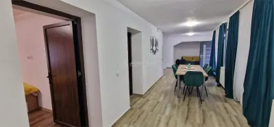 Valiug Villa Nueva con Casa de Huéspedes & Terreno 878 m² – Comisión Cero - foto 4