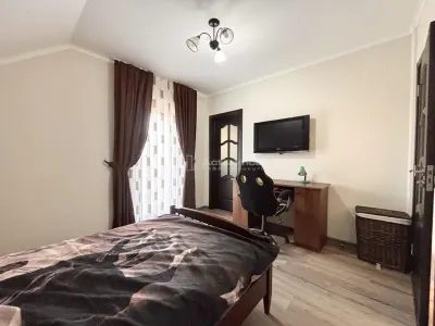 Maison de Charme à Vendre à Sanmartin – Confort, Style et Détente - foto 11