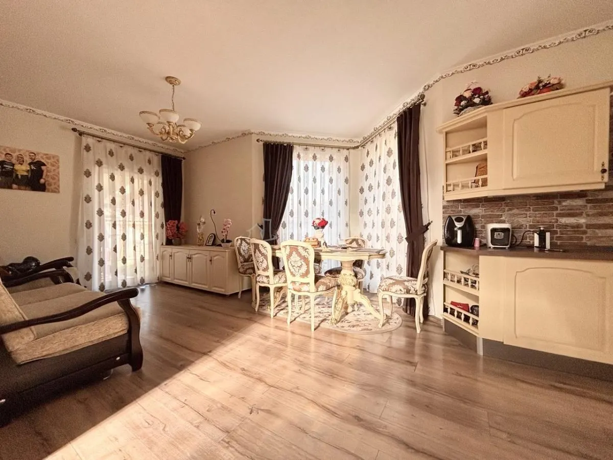 Maison de Charme à Vendre à Sanmartin – Confort, Style et Détente - foto 3