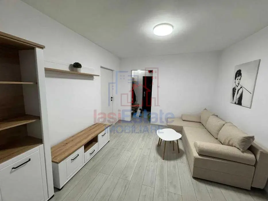 Apartamento de 2 Dormitorios Podu Ros - Liceul Emil Racovita - foto 2