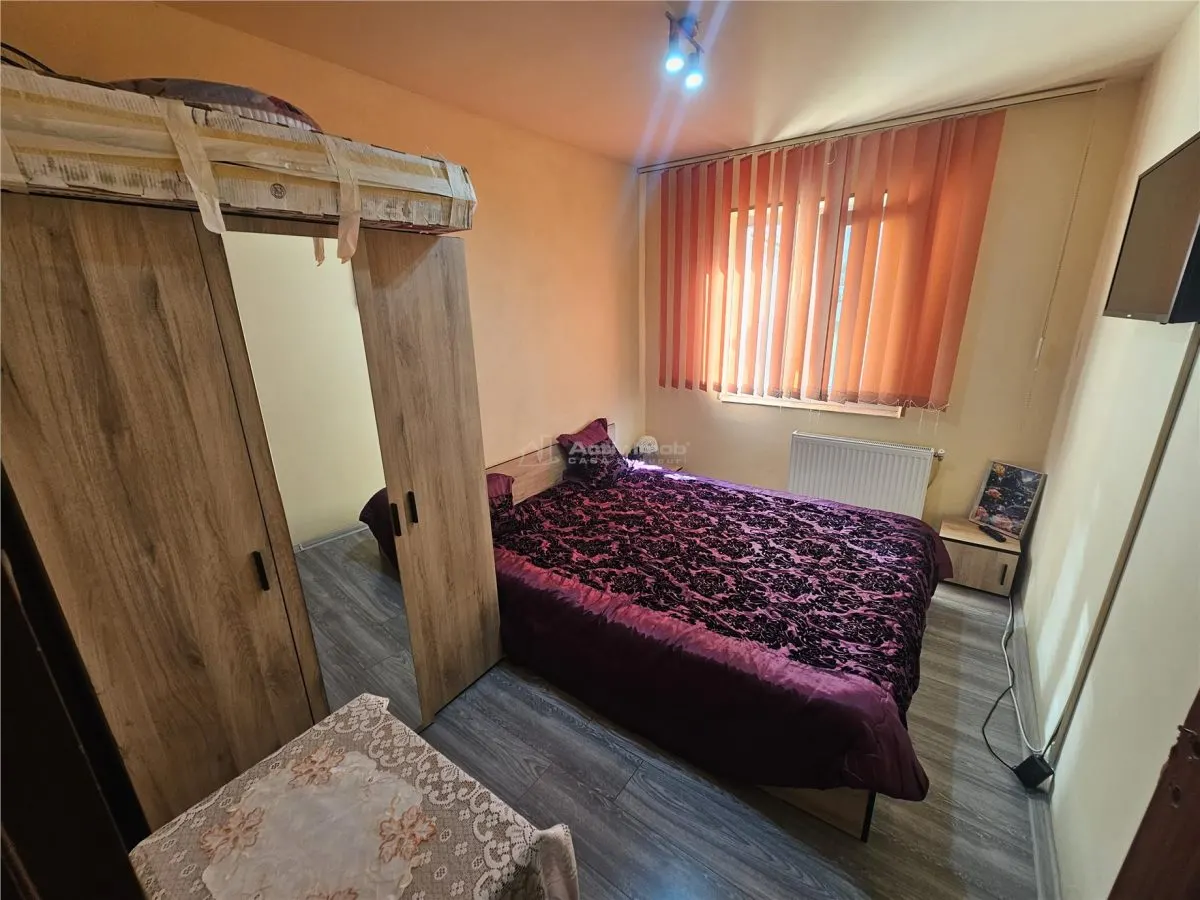 Resita, Apartamento de 3 Dormitorios, Planta Baja, Micro 3 - foto 3