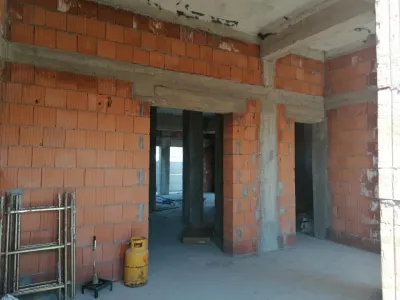 Immeuble avec 4 Appartements et Espace Commercial à Sacalaz - foto 11
