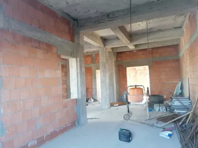 Immeuble avec 4 Appartements et Espace Commercial à Sacalaz - foto 6