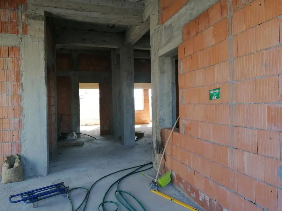 Immeuble avec 4 Appartements et Espace Commercial à Sacalaz - foto 8