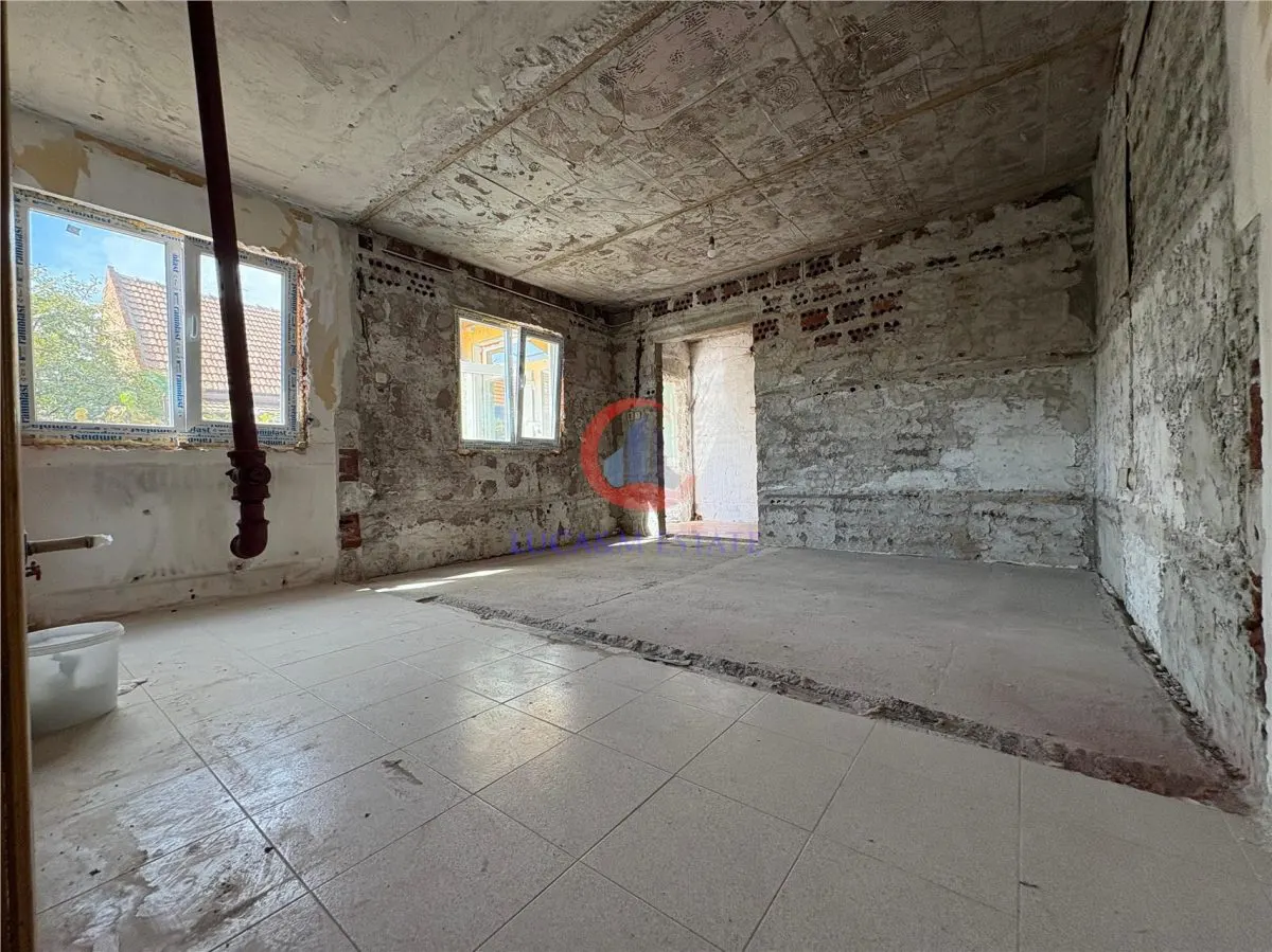 0% Commission | Maison en Briques, Quartier Mehala, Timisoara - foto 3