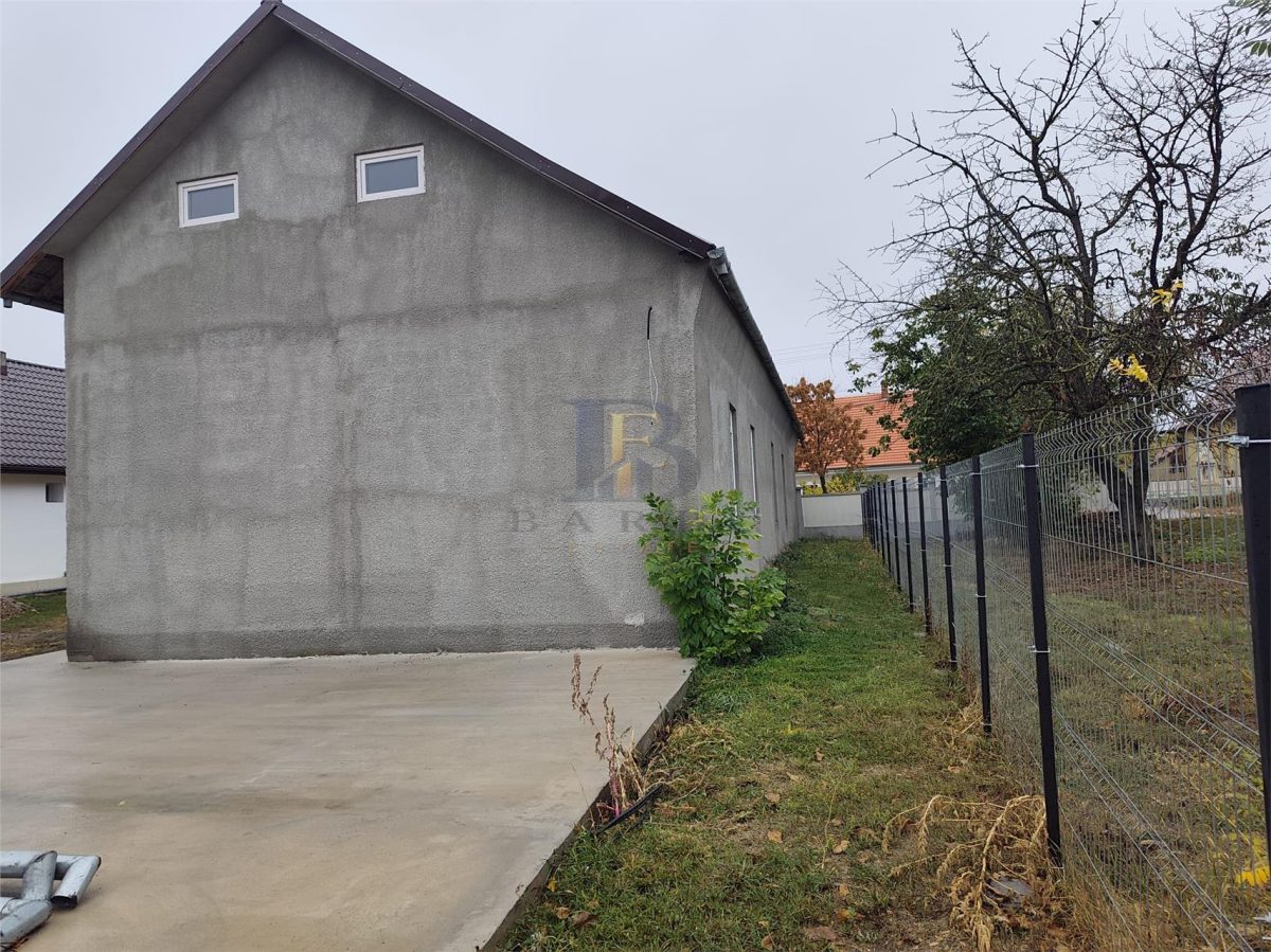 House / villa for sale 190 sqm in Pischia - foto 12