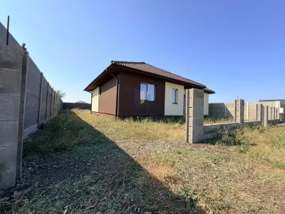 منزل مستقل بطابق واحد في تيميشوارا - 102 م²، قطعة أرض 532 م² - Remetea Mare