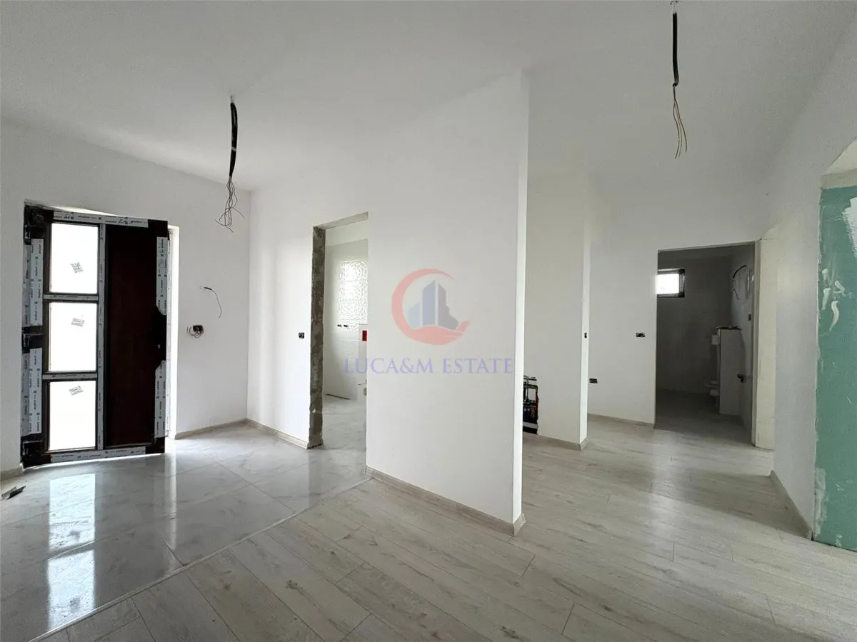 Maison Individuelle Plain-Pied à Timișoara - 102 m², Terrain 532 m² - foto 3