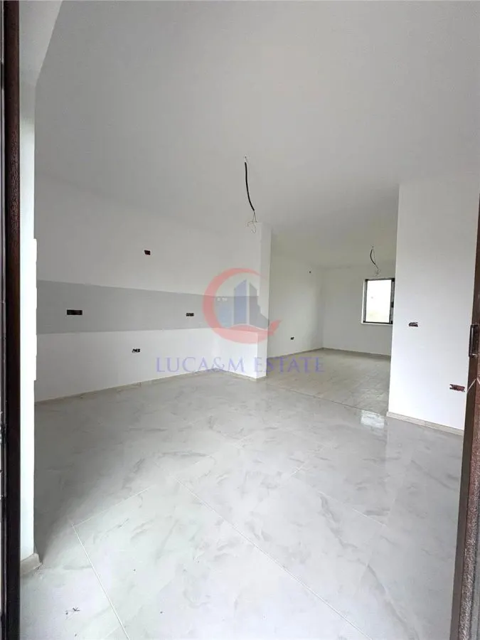 Maison Individuelle Plain-Pied à Timișoara - 102 m², Terrain 532 m² - foto 4