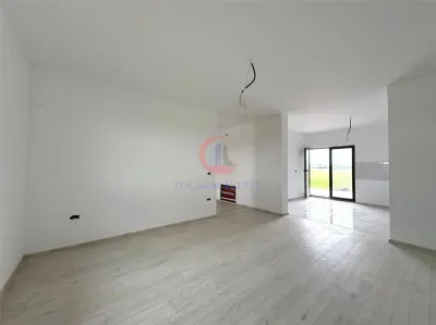 Maison Individuelle Plain-Pied à Timișoara - 102 m², Terrain 532 m² - foto 8