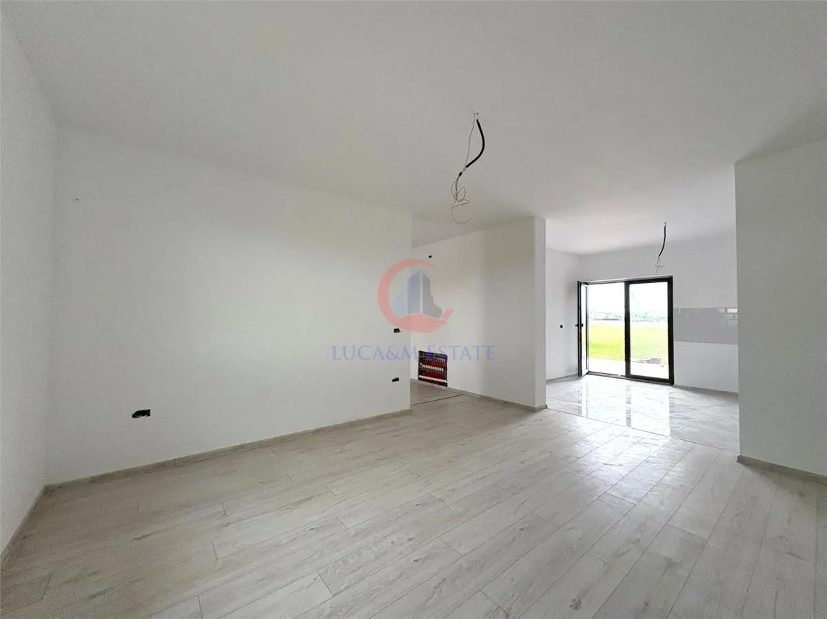 Maison Individuelle Plain-Pied à Timișoara - 102 m², Terrain 532 m² - foto 8