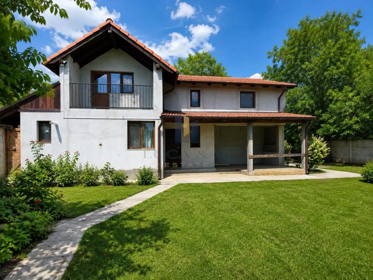 Maison Individuelle avec Terrain Généreux, Potentiel de Développement à Cerneteaz - foto 3