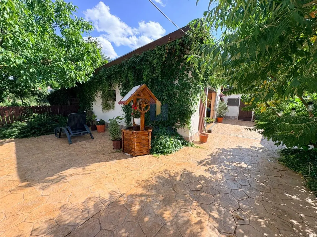 Maison Individuelle avec Terrain de 1.480 m² à Dumbravita - foto 3