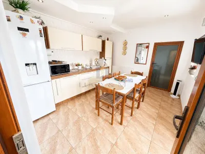 Maison Individuelle avec Terrain de 1.480 m² à Dumbravita - foto 6