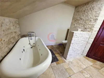 Villa, Cerneteaz, Terrain Généreux, Maison d'Hôtes, Cave, Garage - foto 18