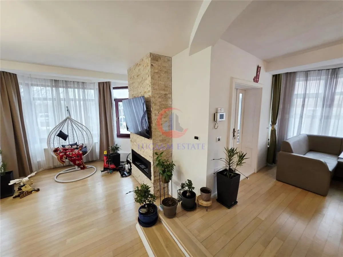 Villa, Cerneteaz, Terrain Généreux, Maison d'Hôtes, Cave, Garage - foto 3