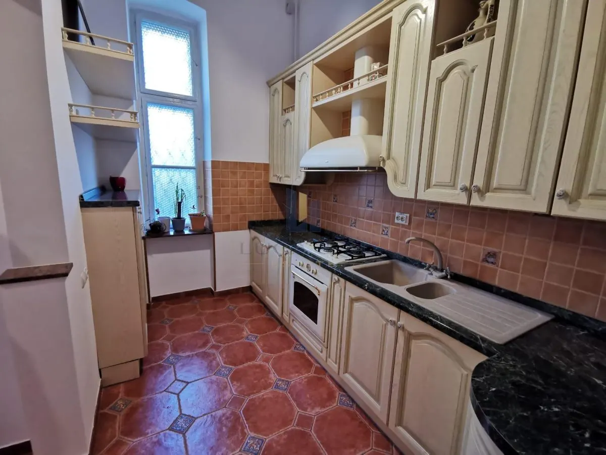 Bureau à Louer – 120 m² + Terrasse | Parc Regina Maria | 980 €/mois - foto 5