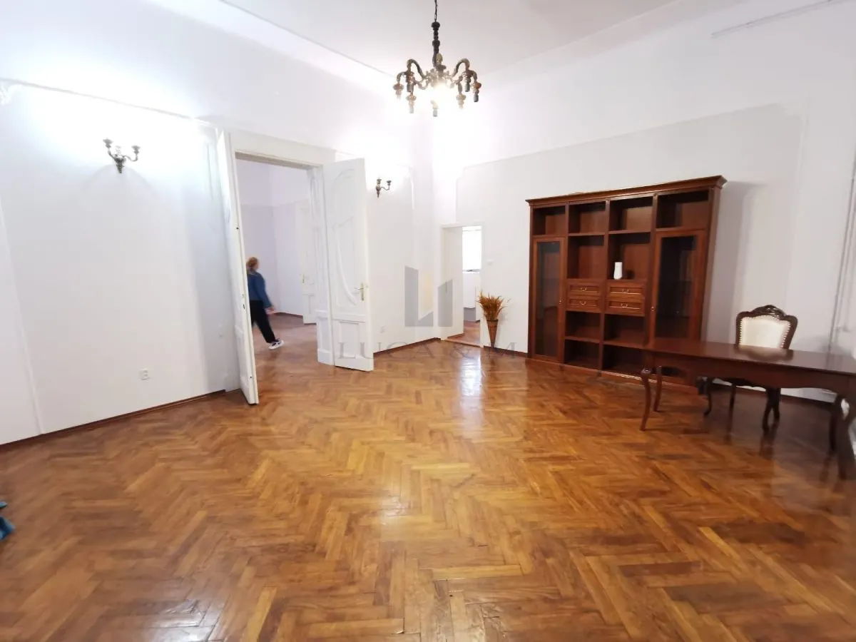 Bureau à Louer – 120 m² + Terrasse | Parc Regina Maria | 980 €/mois - foto 9