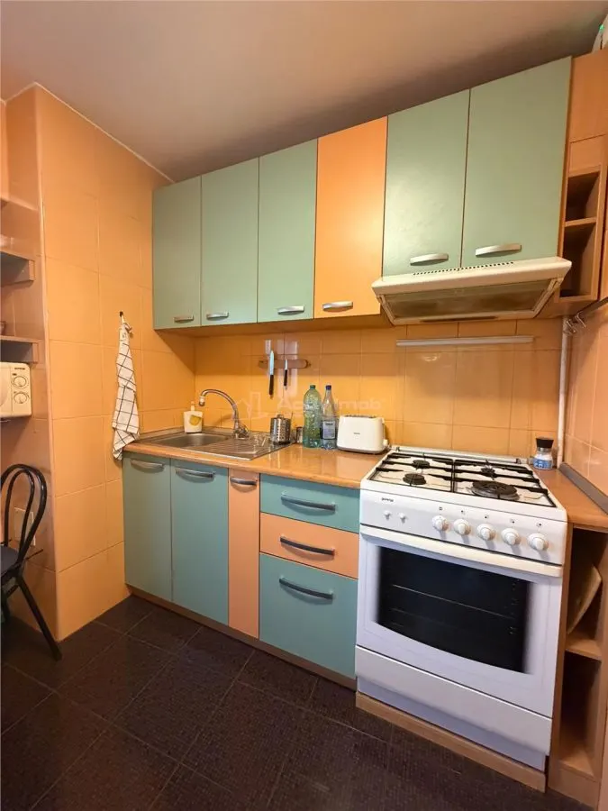 Appartement 2 Pièces, Brancoveanu, Face à la Station Metro, Parking - foto 7