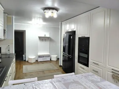 Impeccably Finished 4-Bedroom Apartment, 2nd Floor, Baia Mare City Centre - Baia Mare