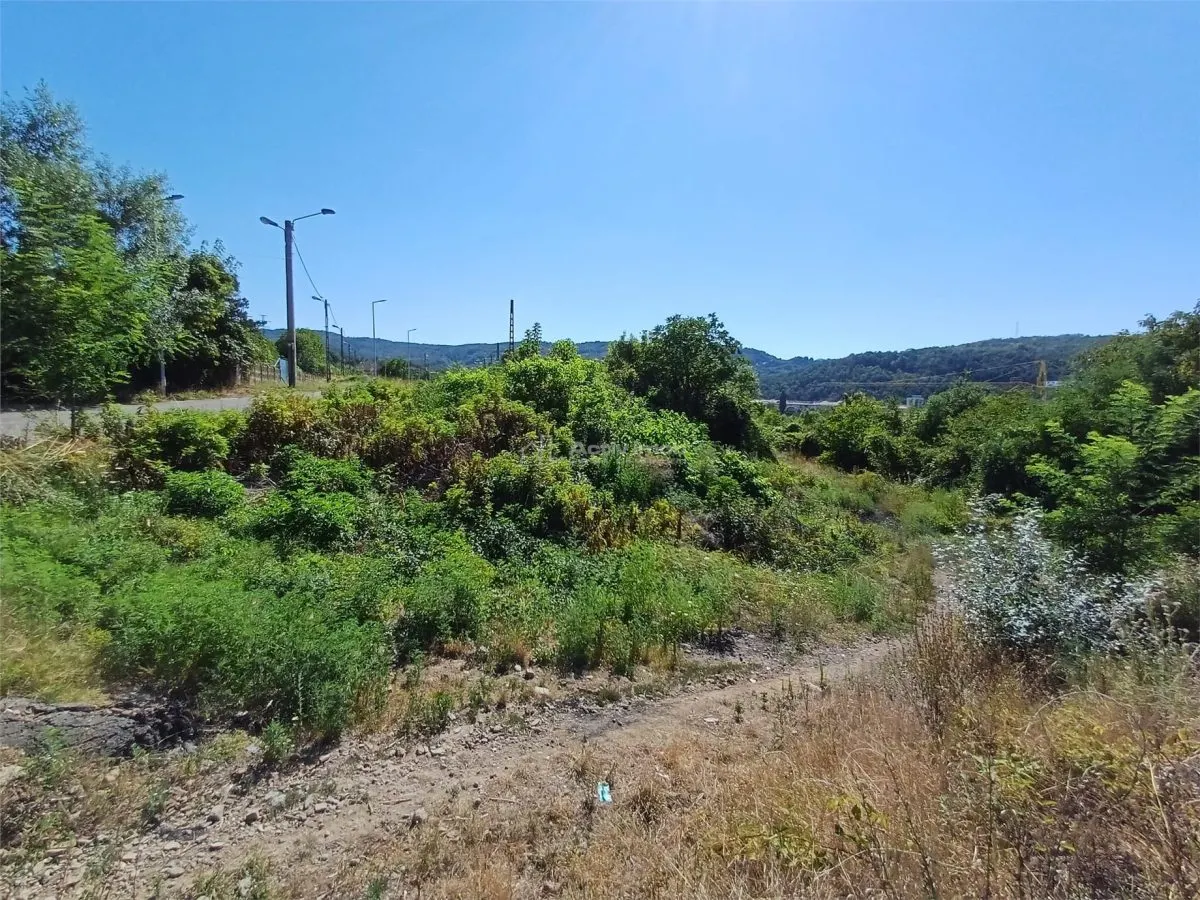 Resita, Terreno Urbano 473 m², Con Servicios, Zona Mociur - foto 1