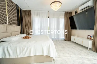 Villa for Sale in Otopeni, P+2E, 509 sqm Plot with Swimming Pool - foto 15