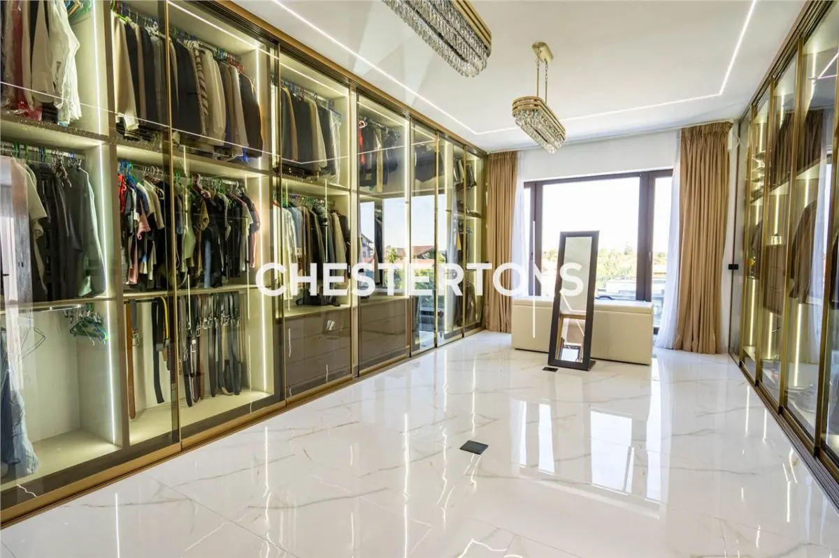 Villa for Sale in Otopeni, P+2E, 509 sqm Plot with Swimming Pool - foto 17